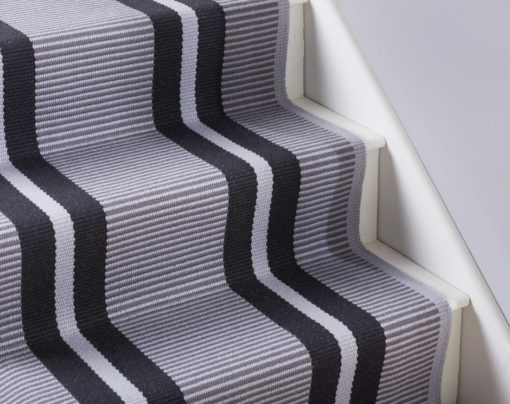 Tapis d'escalier tissé plat, Stripes. Transat Graphite PNT 23