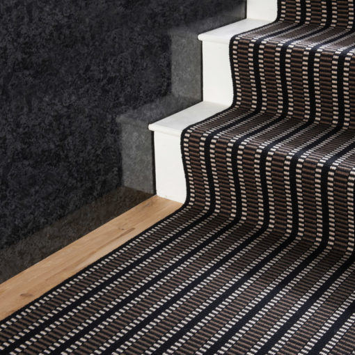 Tapis d'escalier tissé plat, 100% laine Stripes. PNUK Black