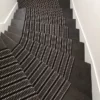 Tapis d'escalier tissé plat, 100% laine Stripes. PNUK Black